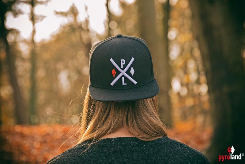 Jetzt Snapback Cap Pyroland Fan-Edition 2020 ab 19.99€ bestellen
